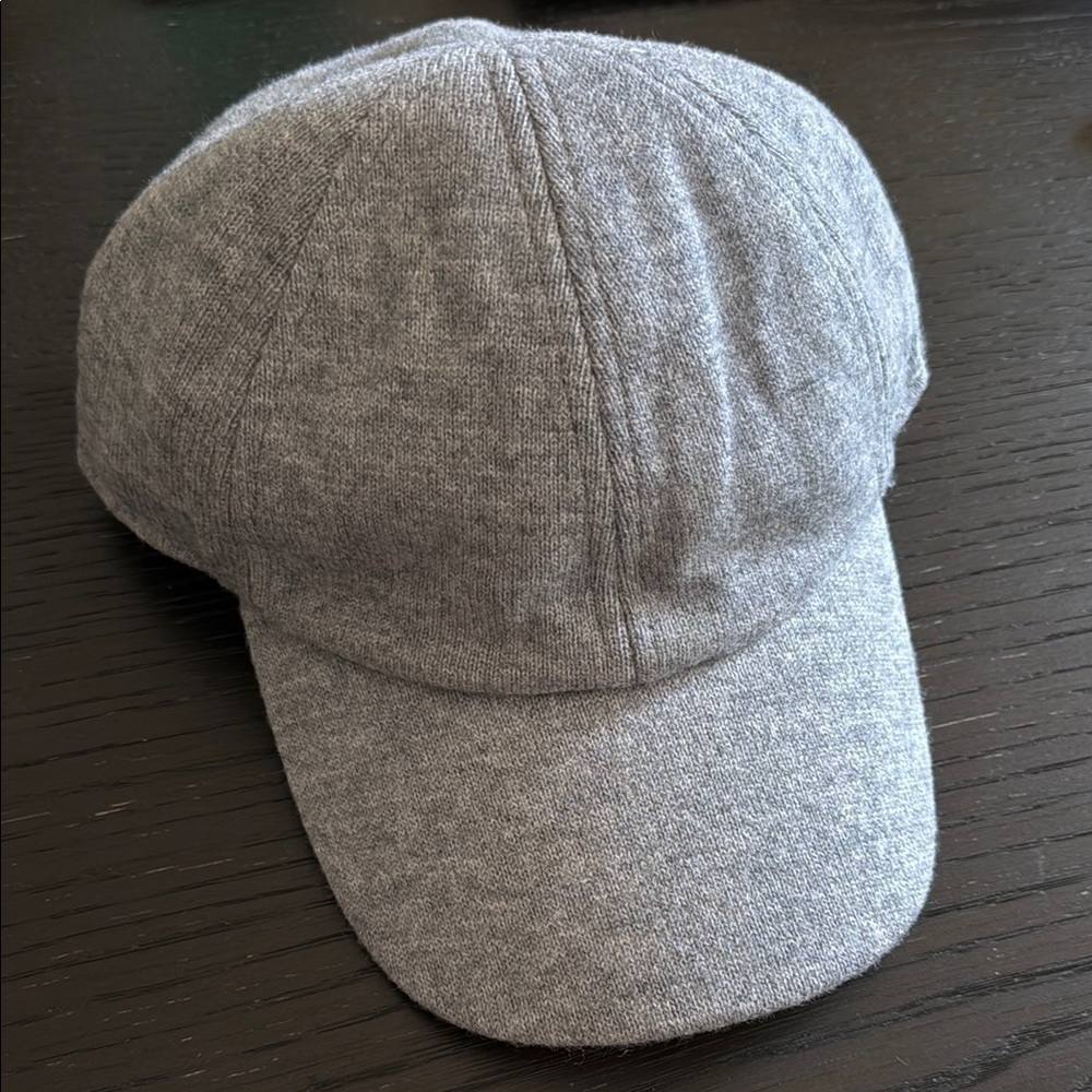 Saks Fifth Avenue Gray Men's S/M Fleece Cap